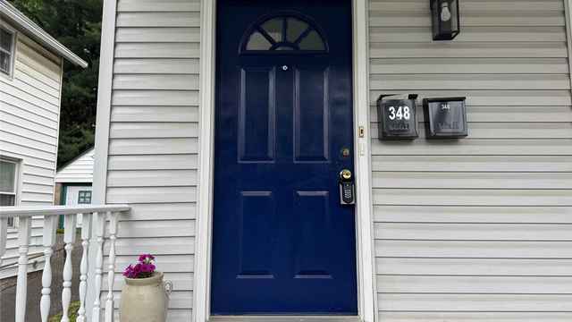 348 Warburton Avenue, Hastings-on-Hudson